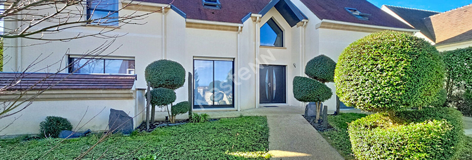 Maison 8 Pièces 211 m² à vendre à Chaumontel (95270)