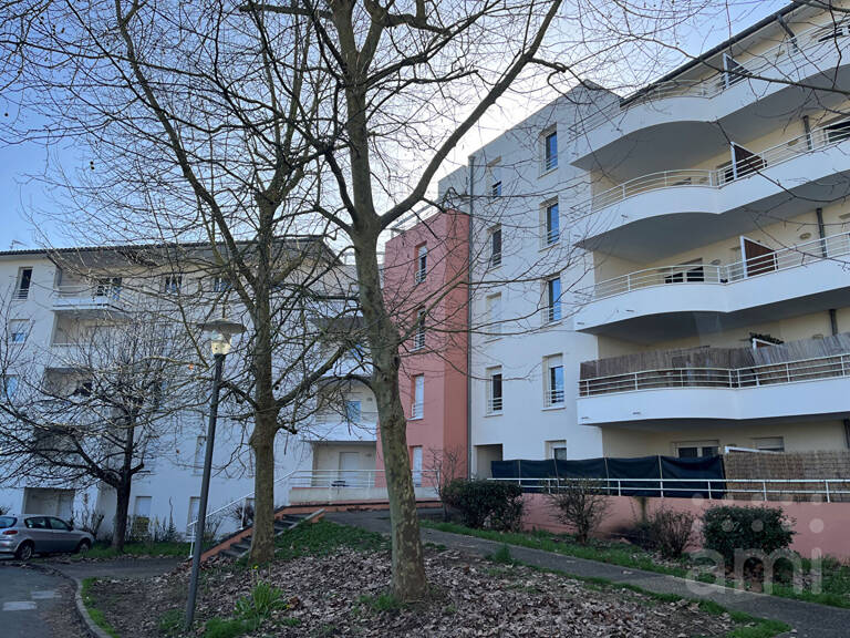 POITIERS SAINT-ELOI, Appartement 42 m2 avec parking et loggia — photo 1