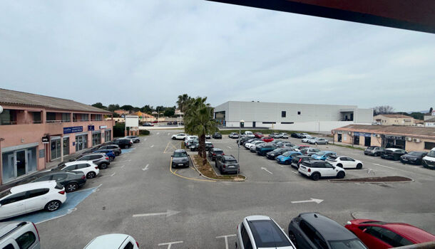Local commercial 4 pièces  à vendre Crau (La) 83260