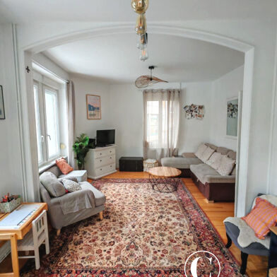 Maison 7 pièces 1700 €