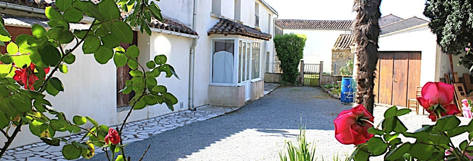 Maison 6 Pièces 162 m² à vendre à Échillais (17620)