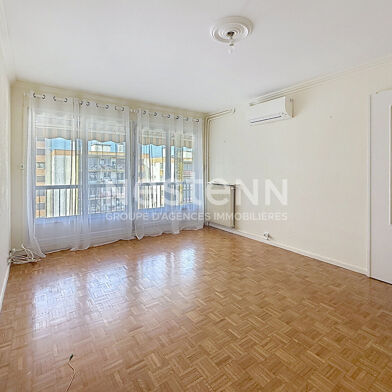 Appartement 4 pièces 165000 €