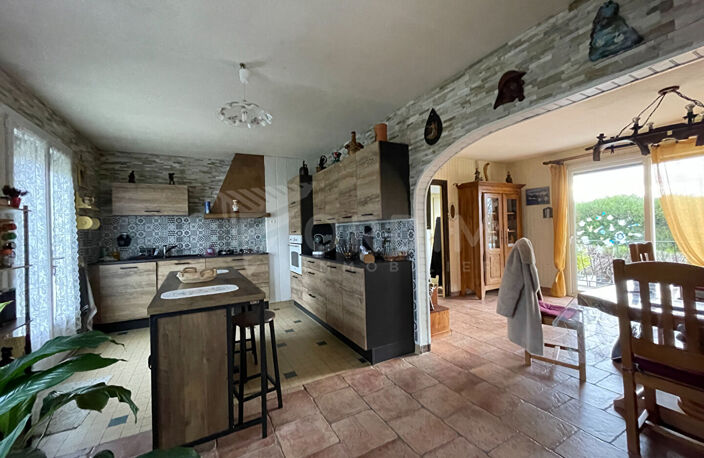 Maison Neuvy Sur Loire 4 pièces 151m² terrain 930 m². — photo 4