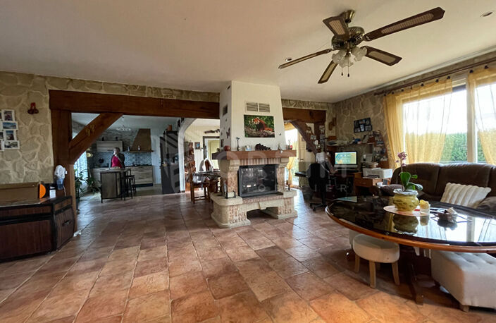 Maison Neuvy Sur Loire 4 pièces 151m² terrain 930 m². — photo 5