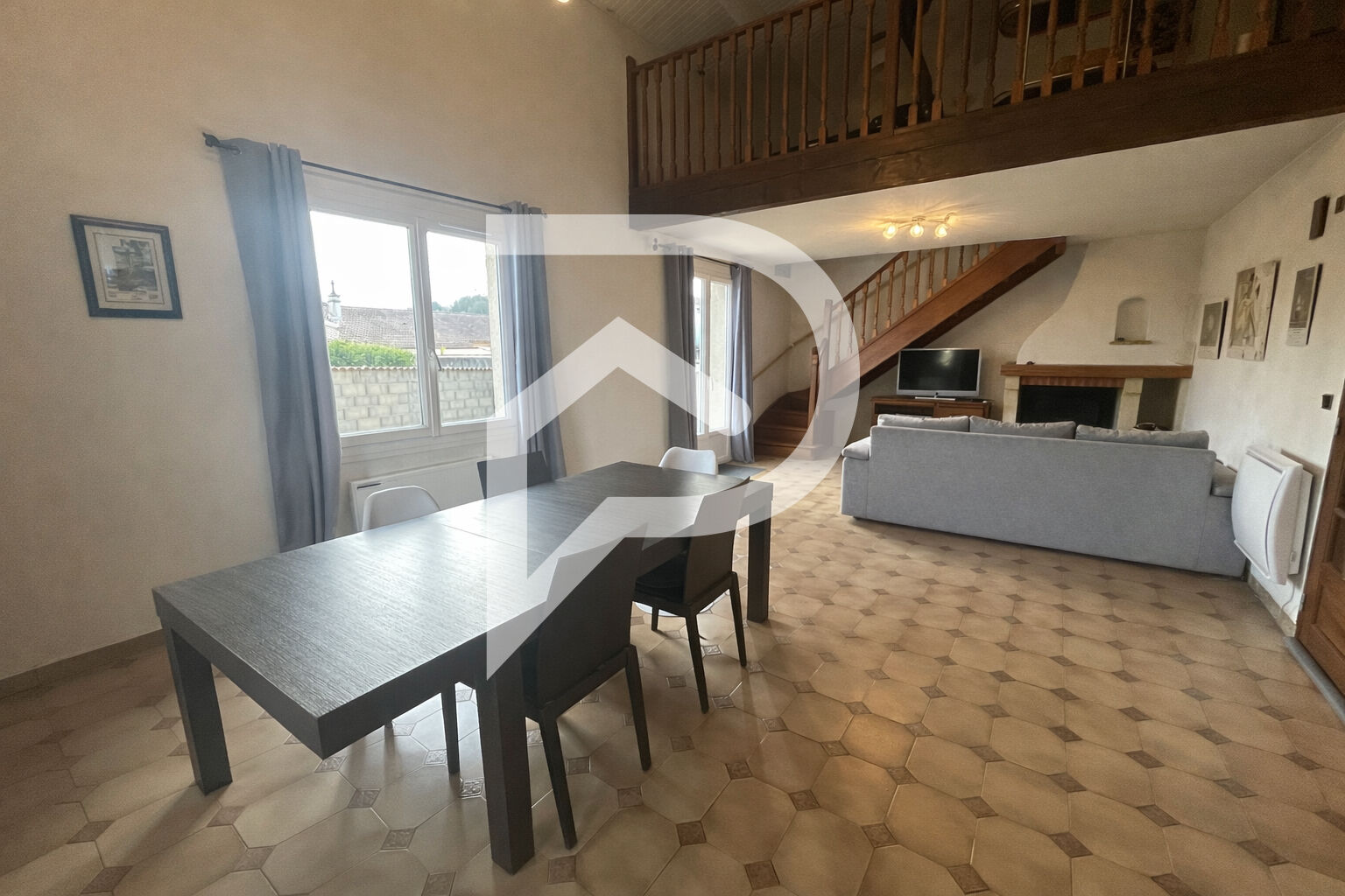 Villa / Maison  T6 à vendre Beauvoisin 30640