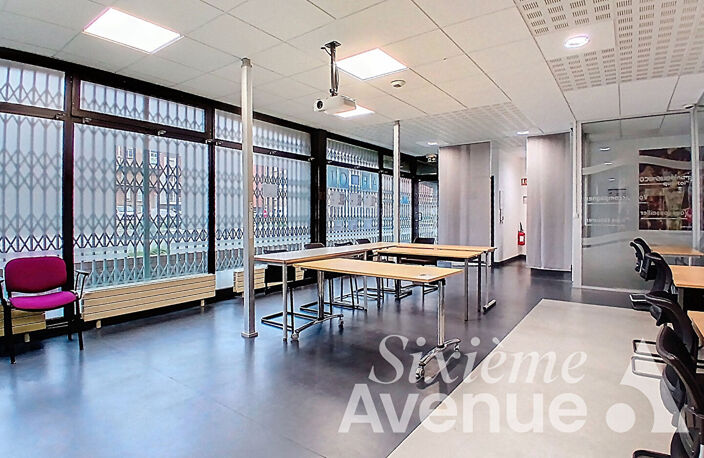 Local commercial Dunkerque 7 pièce(s) 280 m2 — photo 4