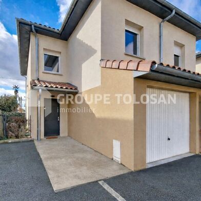 Maison 4 pièces 1200 €