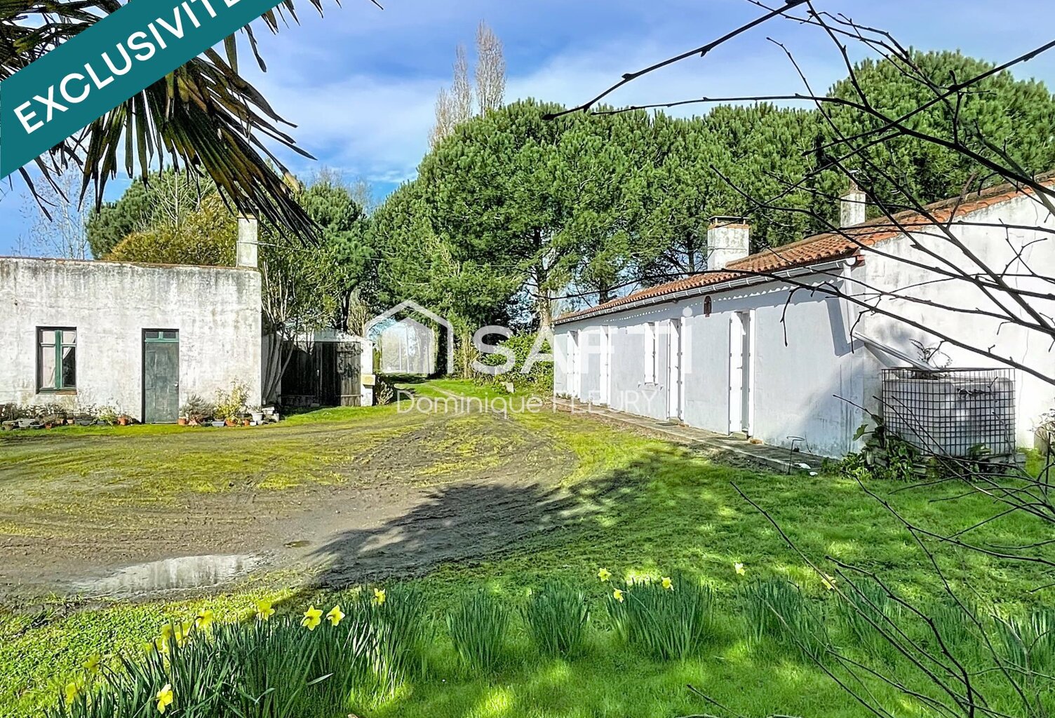 Maison de 102m² avec plus de 300m² de dépendances. — photo 1