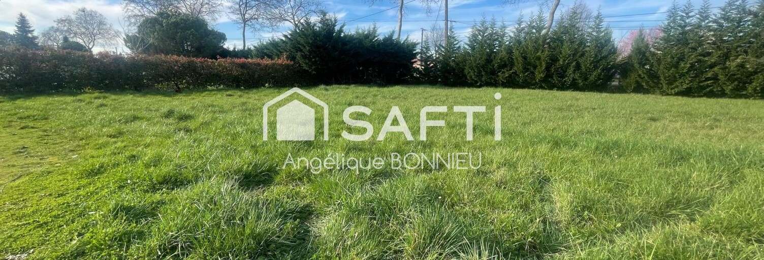 Terrain  1043 m² à vendre à Castelsarrasin (82100)