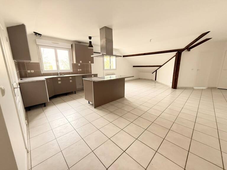 Appartement 4P - 3 CH - 104 m² à Coulommiers  Proche gare  Garage + Parking — photo 1