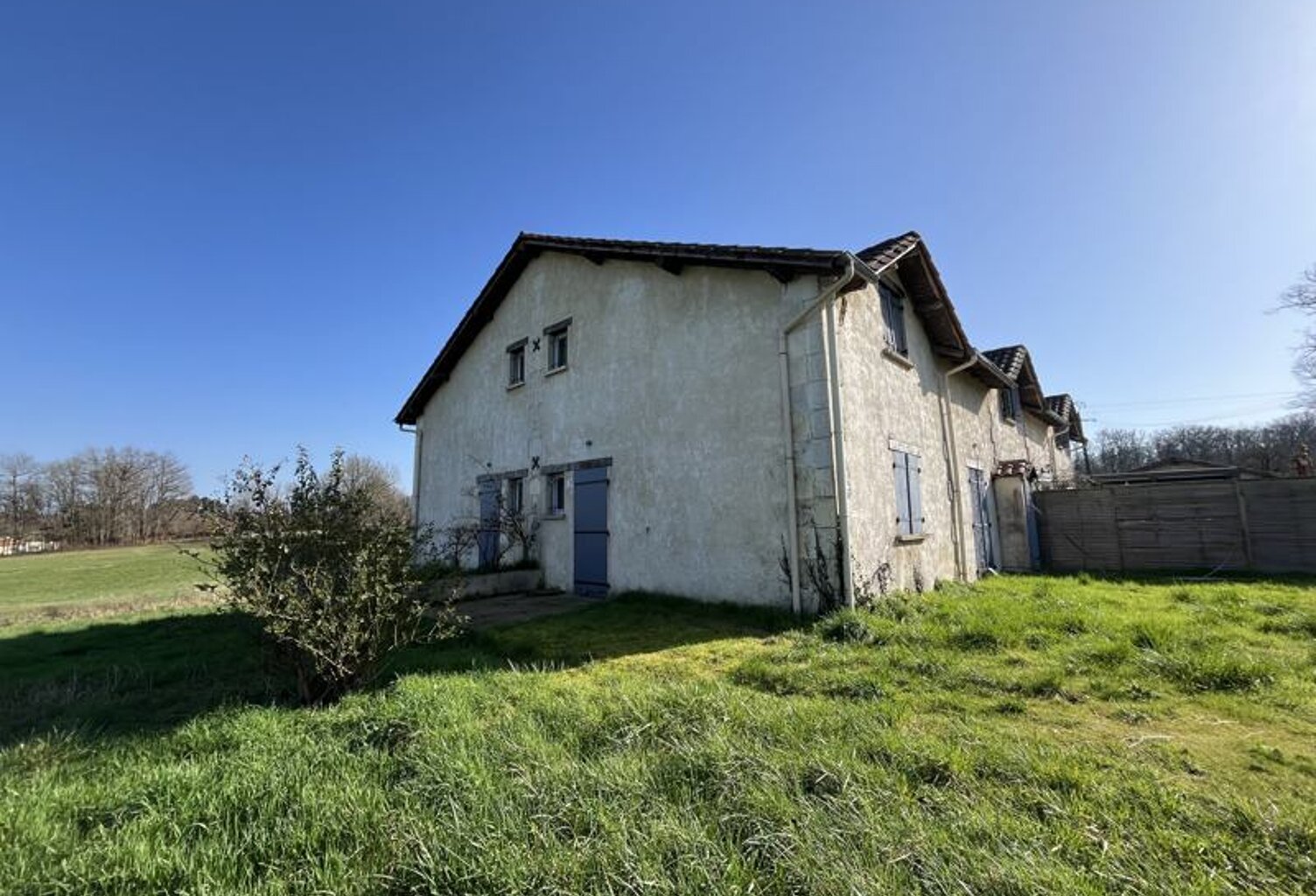 Vente maison 14 pièces 377 m² Mensignac (24350) — photo 1