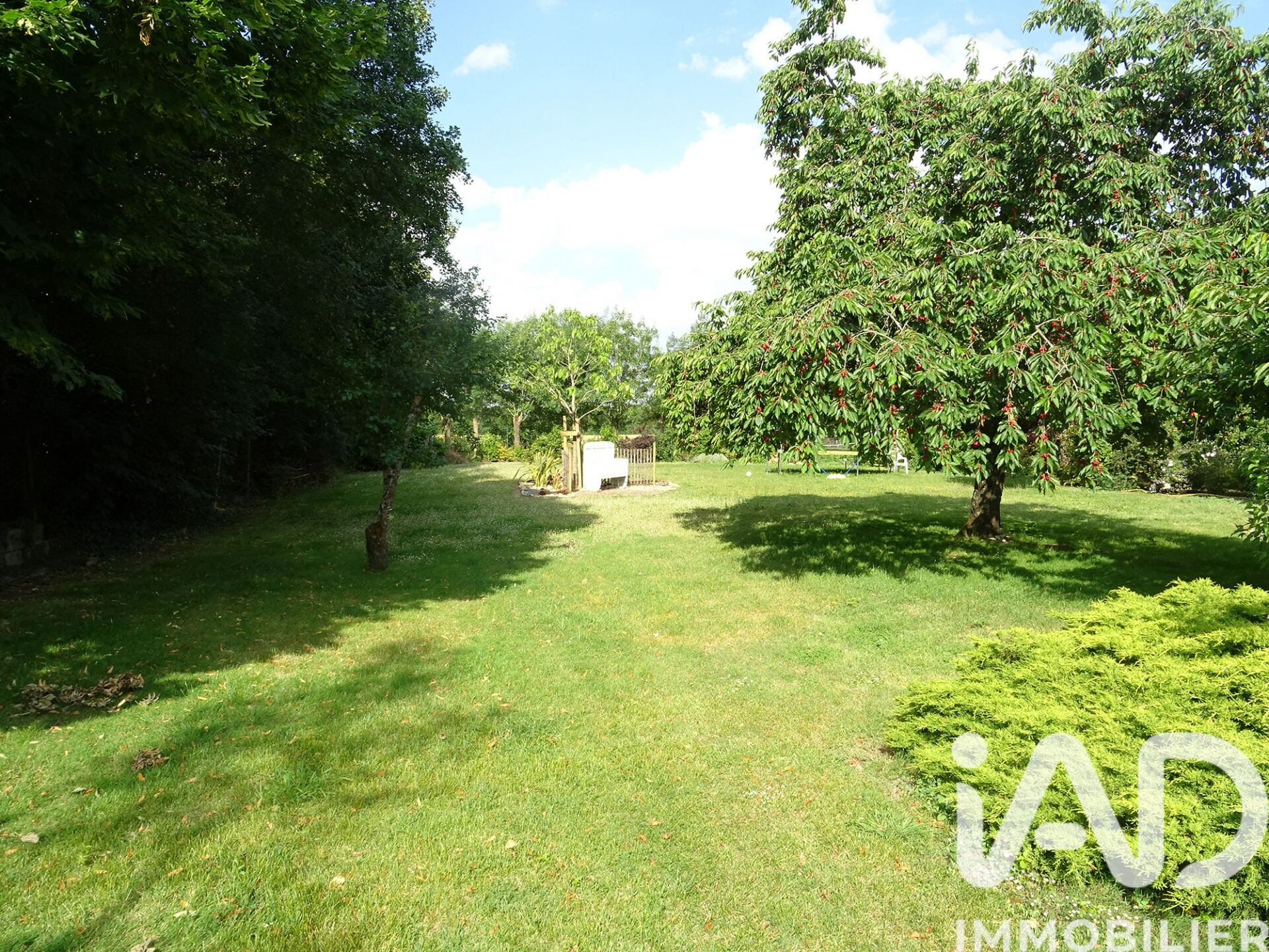 St-Medard-D-Aunis - 300m² - 9p. - 6ch.