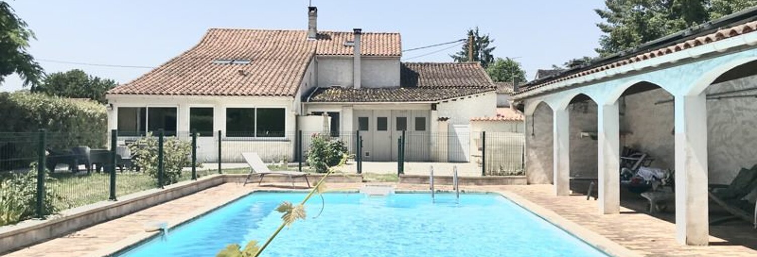 Maison 9 Pièces 205 m² à vendre à Saint-Simon (16120)