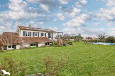 Maison 8 pièces 210400 €