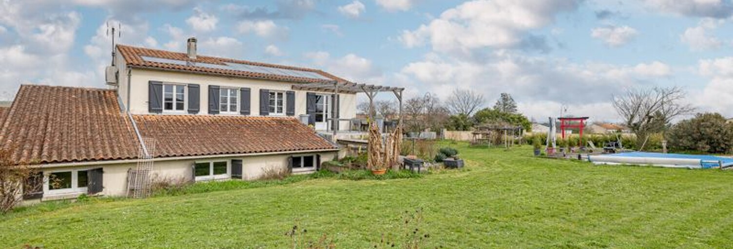 Maison 8 Pièces 201 m² à vendre à Marignac (17800)