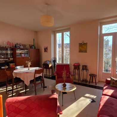 Maison 11 pièces 377000 €