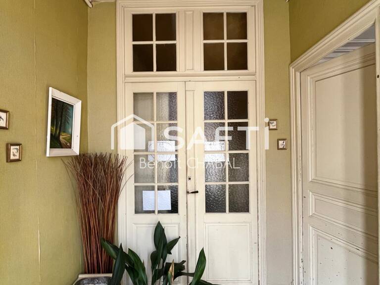 Maison de ville avec grande terrasse et patio — photo 1