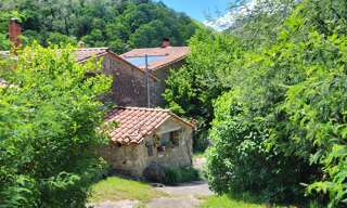 Maison 12 Pièces 300 m² à vendre à Saint-Laurent-de-Cerdans (66260)