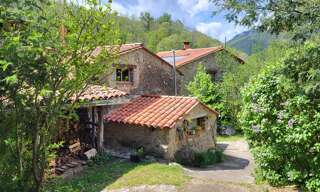Maison 12 Pièces 300 m² à vendre à Saint-Laurent-de-Cerdans (66260)