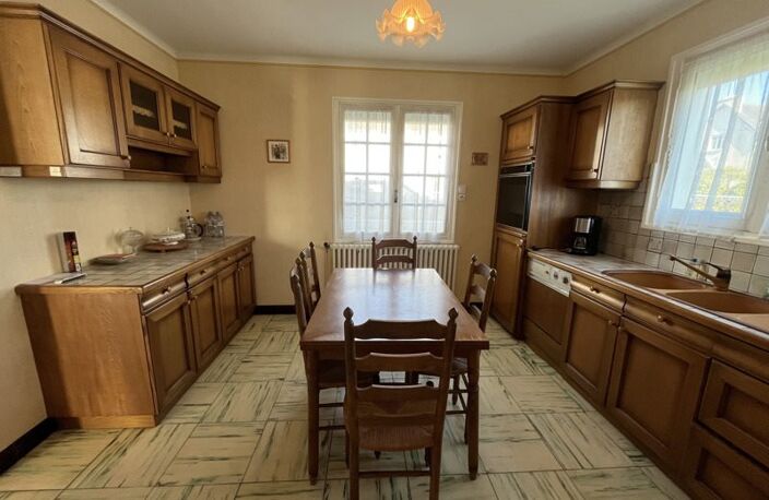 Vente maison 7 pièces 154 m² Châteauneuf-du-Faou (29520) — photo 3