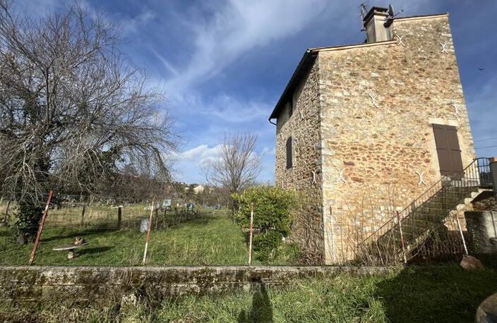 Maison en pierre de 3 pièces principales — photo 4