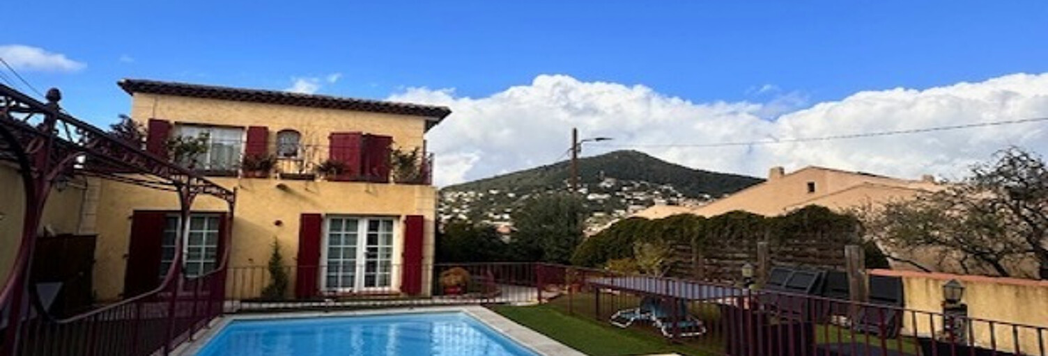 Maison 7 Pièces 258 m² à vendre à Carqueiranne (83320)