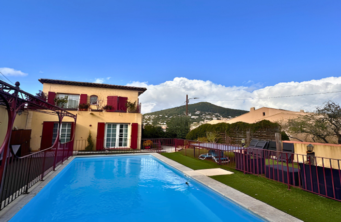 VILLA CINQ CHAMBRES ET PISCINE VUE MER — photo 2