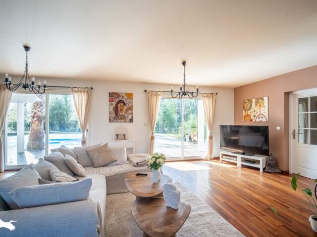 Maison 5 pièces 210 m² à Biscarrosse — photo du bien
