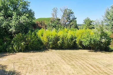 Terrain  220000 €