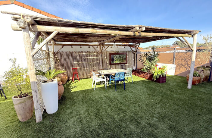 APPARTEMENT - CENTRE-VILLE SAINT PALAIS - 4 PCS - GARAGE - T — photo 4