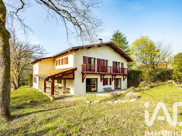 Vente Maison/villa 8 pièces — photo du bien