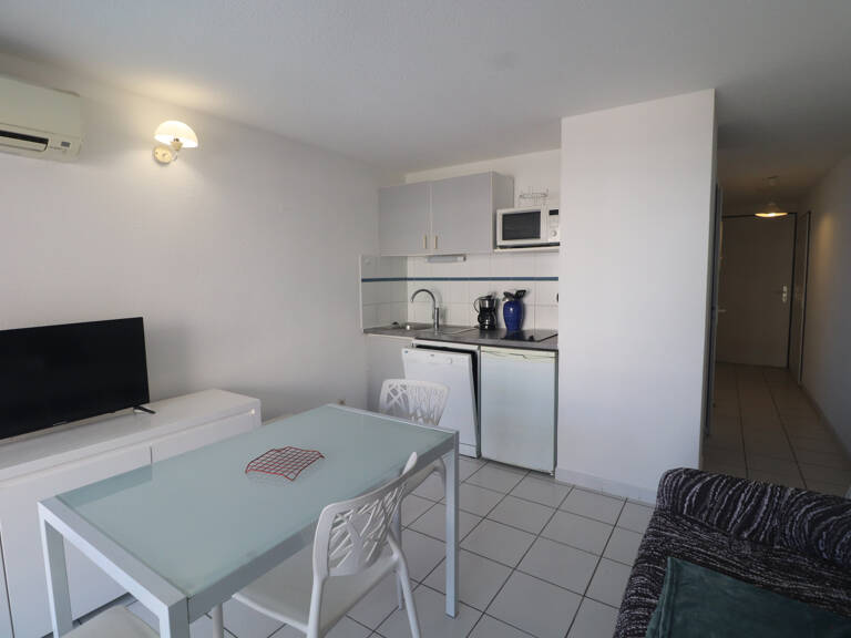 VEND 2 PIECES CABINE VUE MER A LA CORNICHE A SETE — photo 1