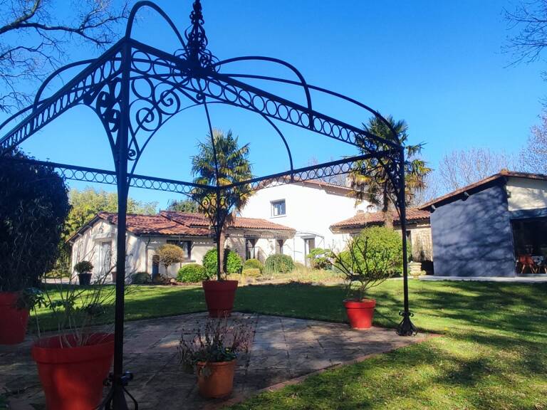 Vente Maison traditionnelle 9 pièces — photo 1