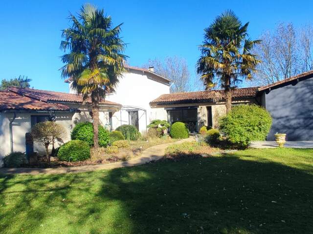 Vente Maison traditionnelle 9 pièces — photo du bien