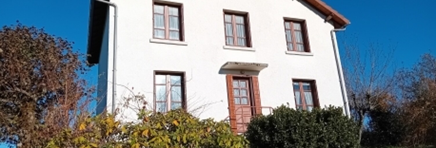 Maison 5 Pièces 99 m² à vendre à Ladinhac (15120)