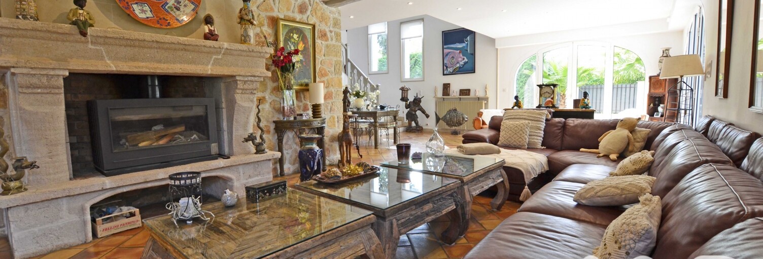 Maison 7 Pièces 326 m² à vendre à Mandelieu-la-Napoule (06210)