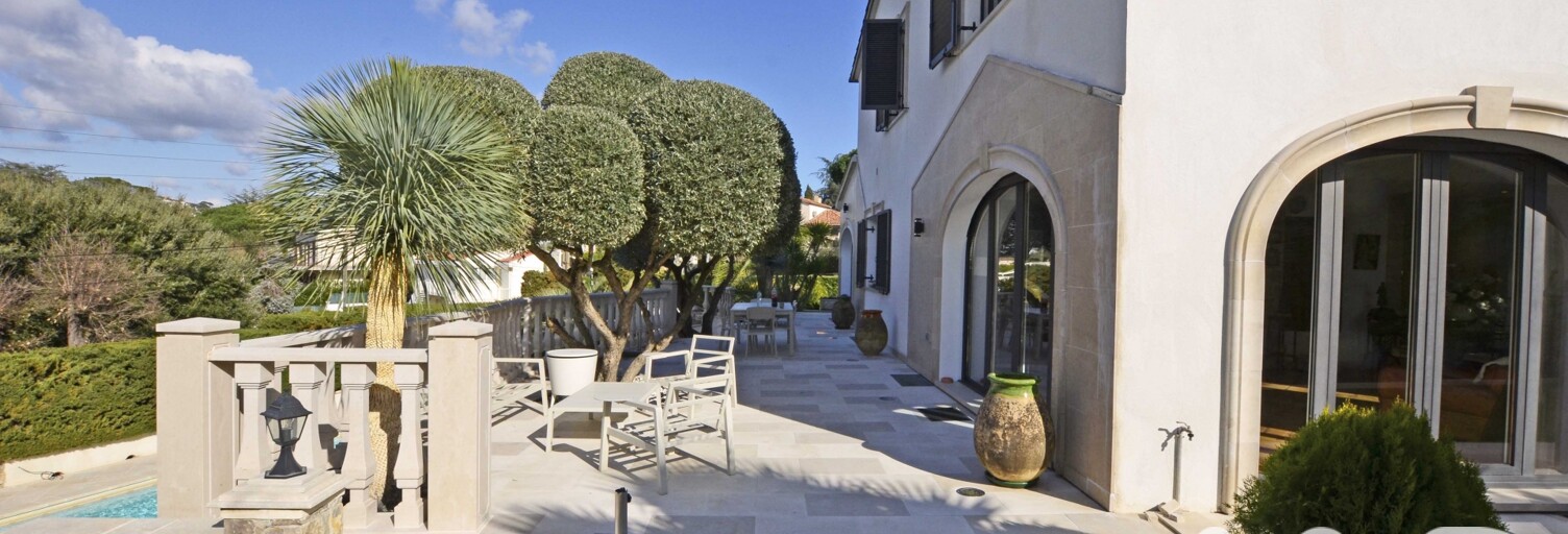 Maison 7 Pièces 326 m² à vendre à Mandelieu-la-Napoule (06210)