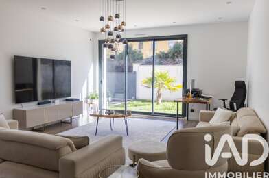 Maison 5 pièces 730000 €