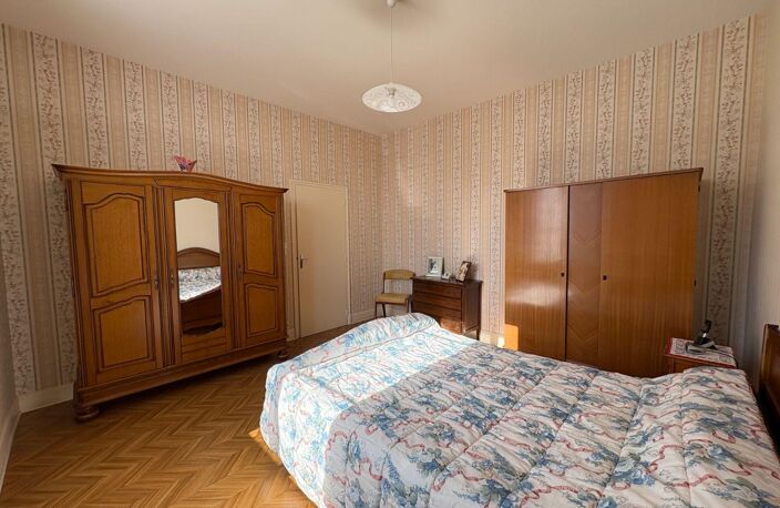 Vente maison 5 pièces 112 m² Argenton-sur-Creuse (36200) — photo 5