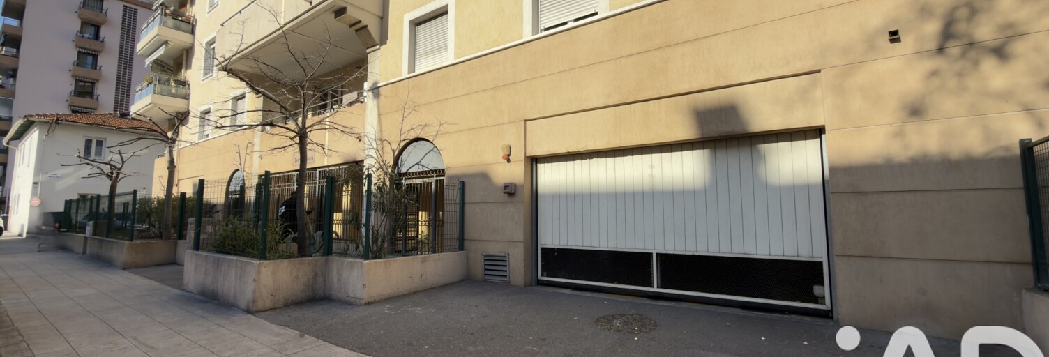 Garage  12 m² à vendre à Nice (06300)