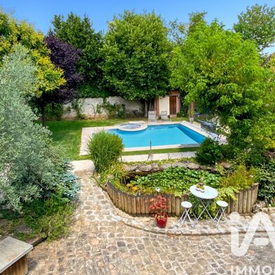 Maison 10 pièces 749000 €