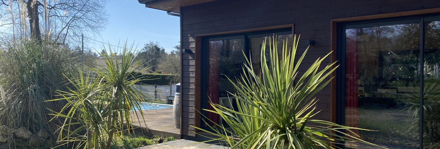 Maison 7 Pièces 161 m² à vendre à Saint-Denis-de-Pile (33910)