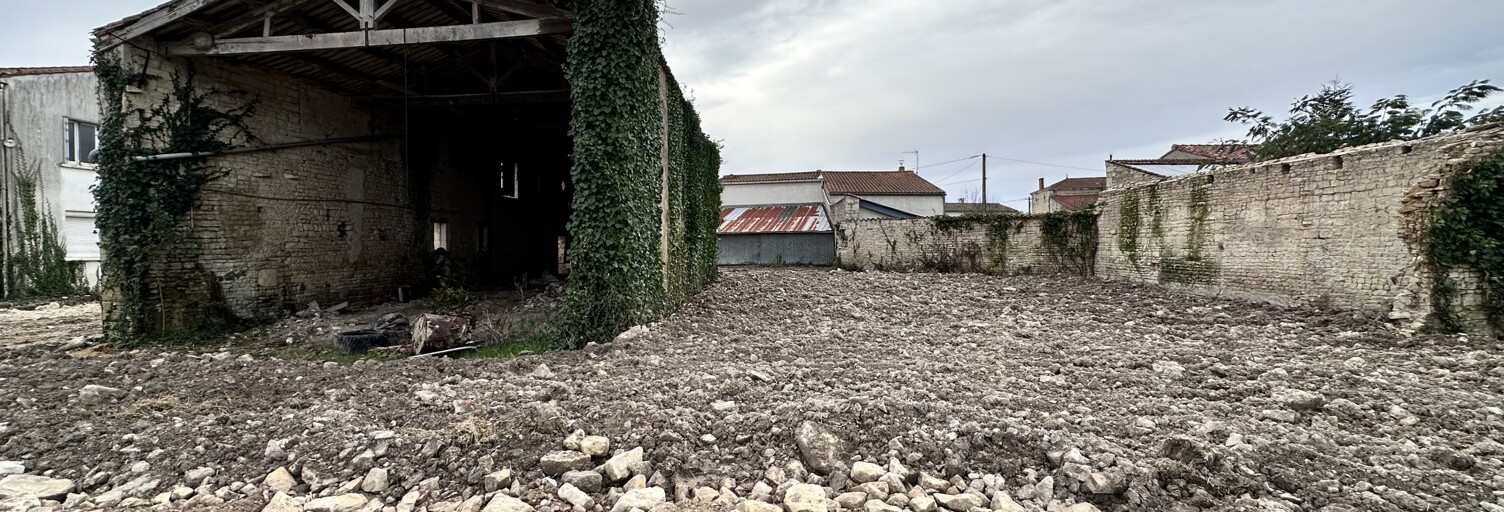 Terrain  100 m² à vendre à Vérines (17540)