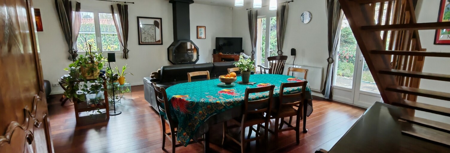 Maison 7 Pièces 266 m² à vendre à Mérignac (33700)