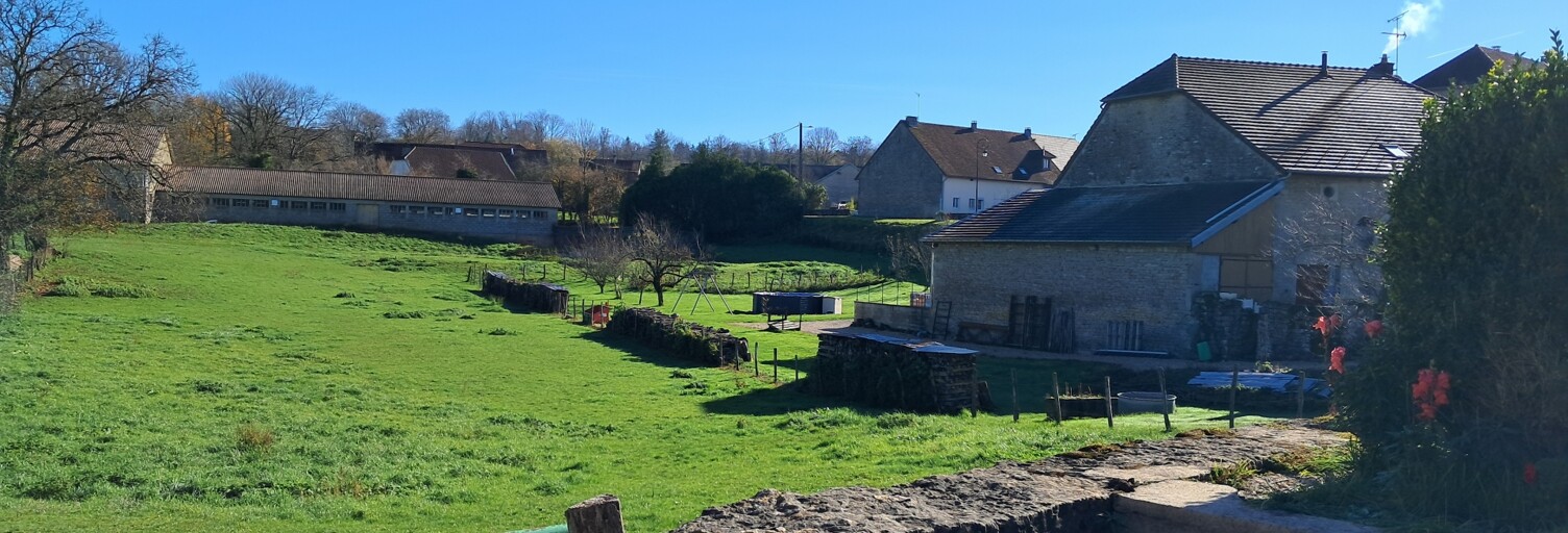 Terrain  2358 m² à vendre à Bornay (39570)