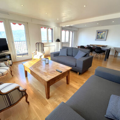 Appartement 5 pièces 590000 €