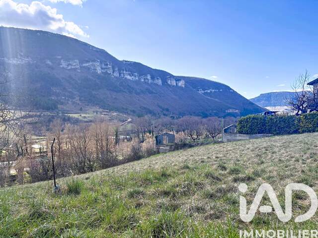 Vente Terrain à bâtir 2 017 m&sup2; — photo du bien