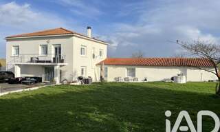 Maison 7 Pièces 206 m² à vendre à Saint-Romain-de-Benet (17600)