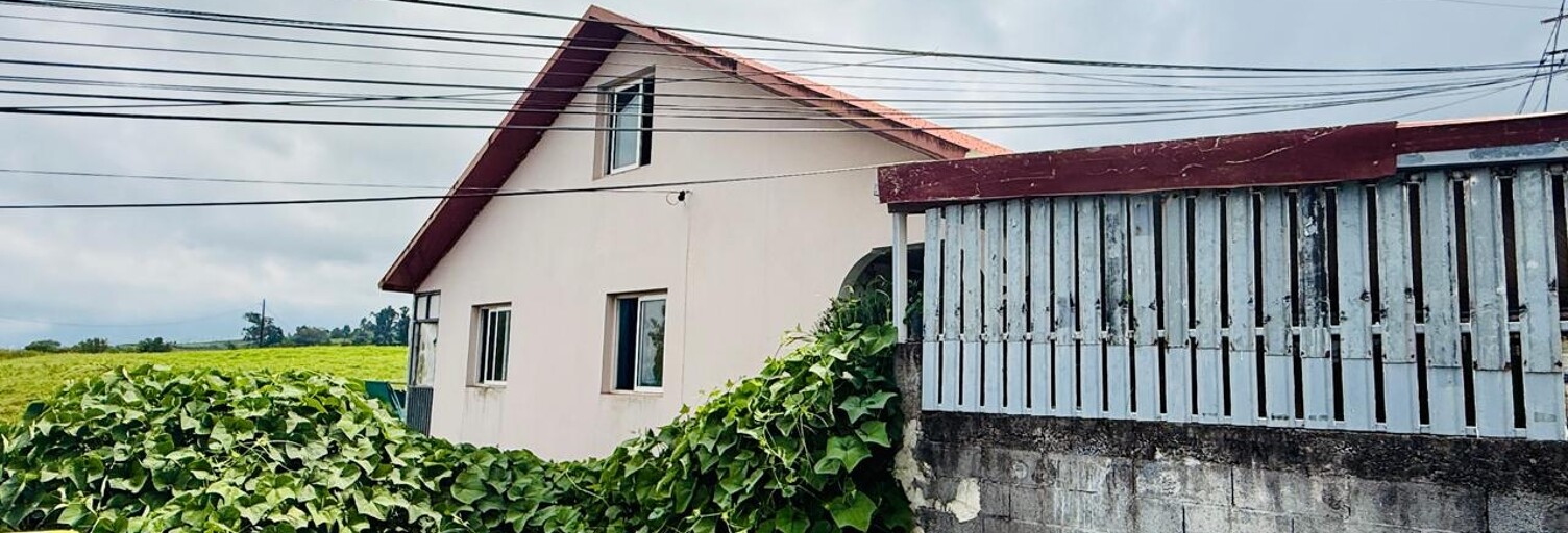 Maison 6 Pièces 205 m² à vendre à Saint-Pierre (97410)