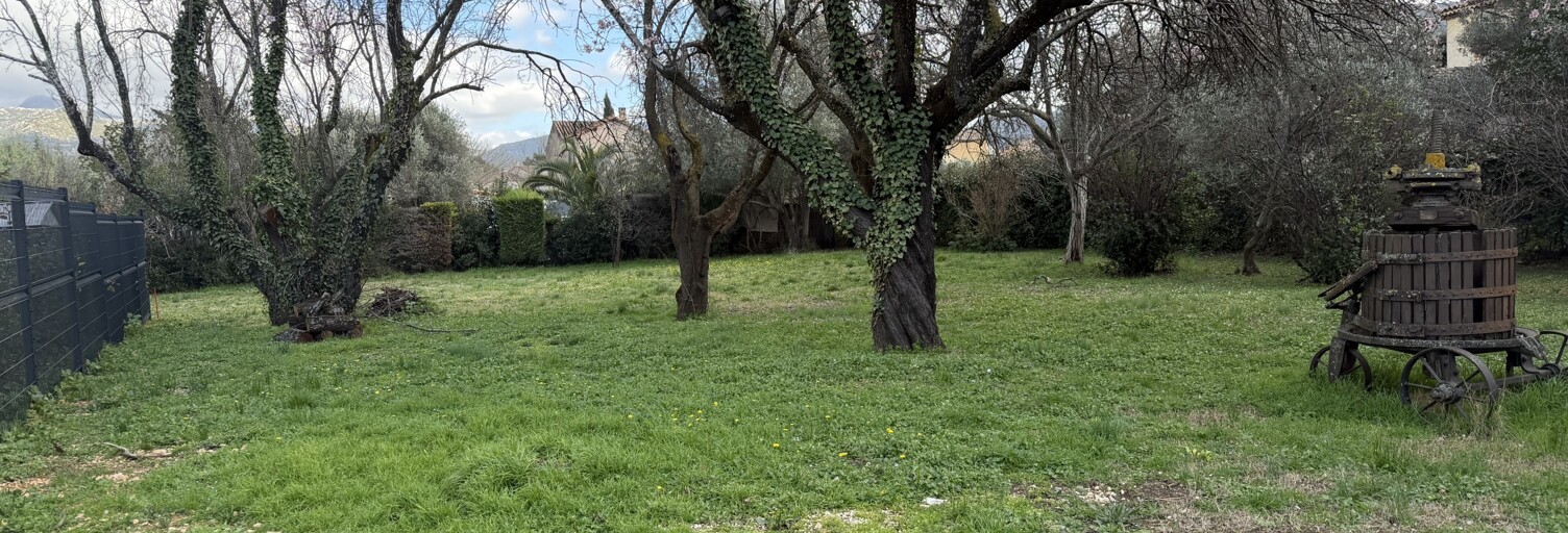 Terrain  870 m² à vendre à Aubagne (13400)